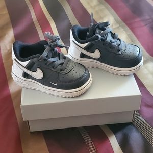 Toddles Nike Size 4C